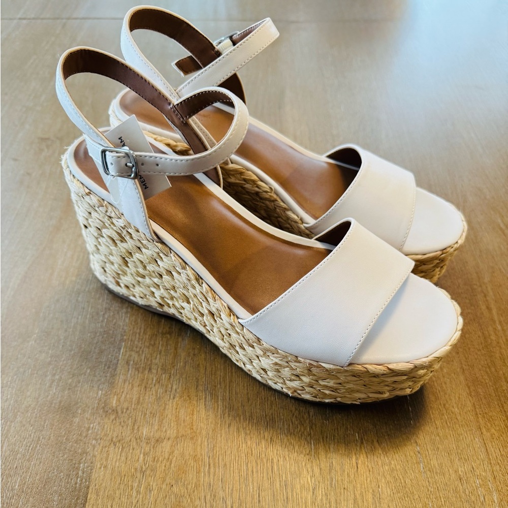 Women’s Universal Tread Platform Wedge Heel - Picture 4 of 6